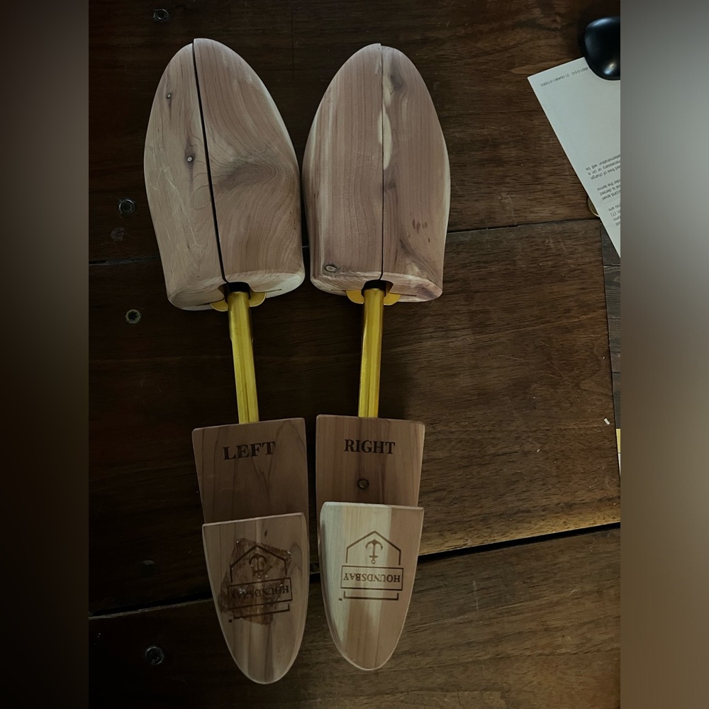 Cedar Shoe Trees with Gold Handles